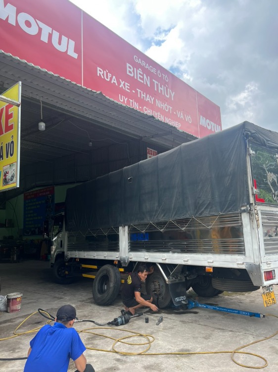 Vá Vỏ Lưu Động Biên Thùy 24/24